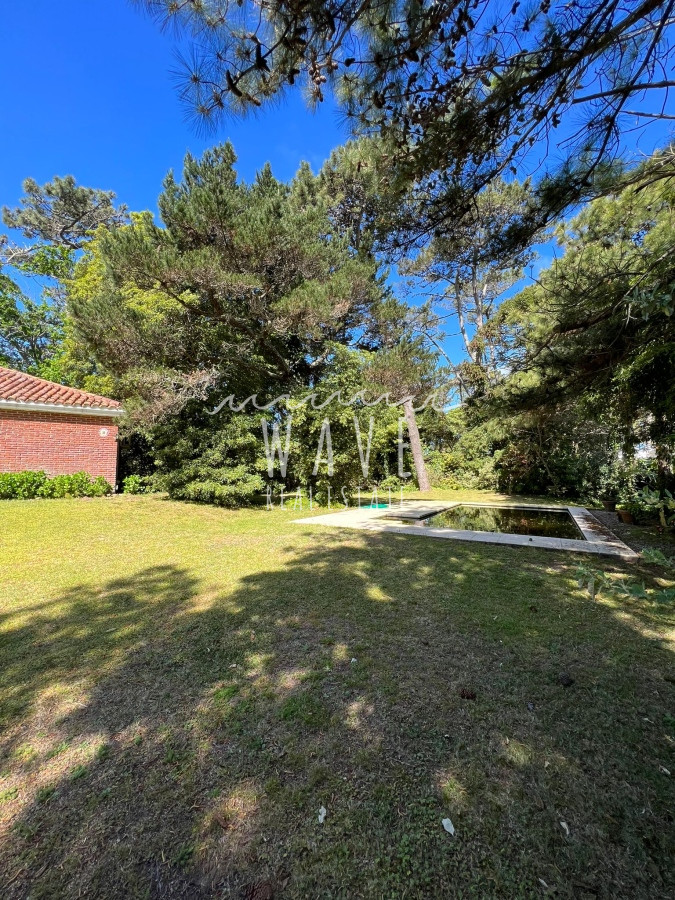 Casa ID.3898 - Casa en alquiler temporal en Golf, inmejorable ubicación, 5 dormitorios y servicio