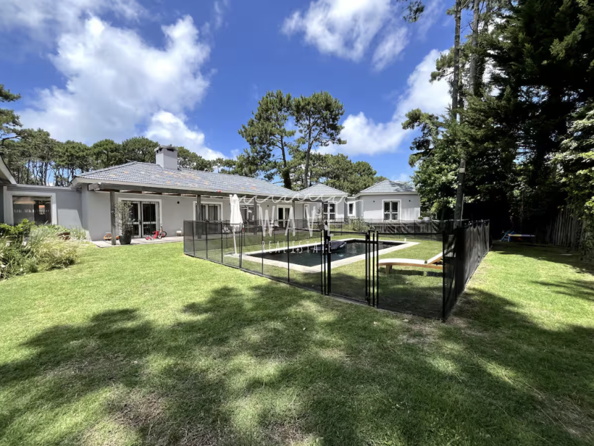 Casa ID.4923 - Alquiler de Verano, Casa de 4 dormitorios y dep. en San Rafael, piscina climatizada, ideal familia numerosa