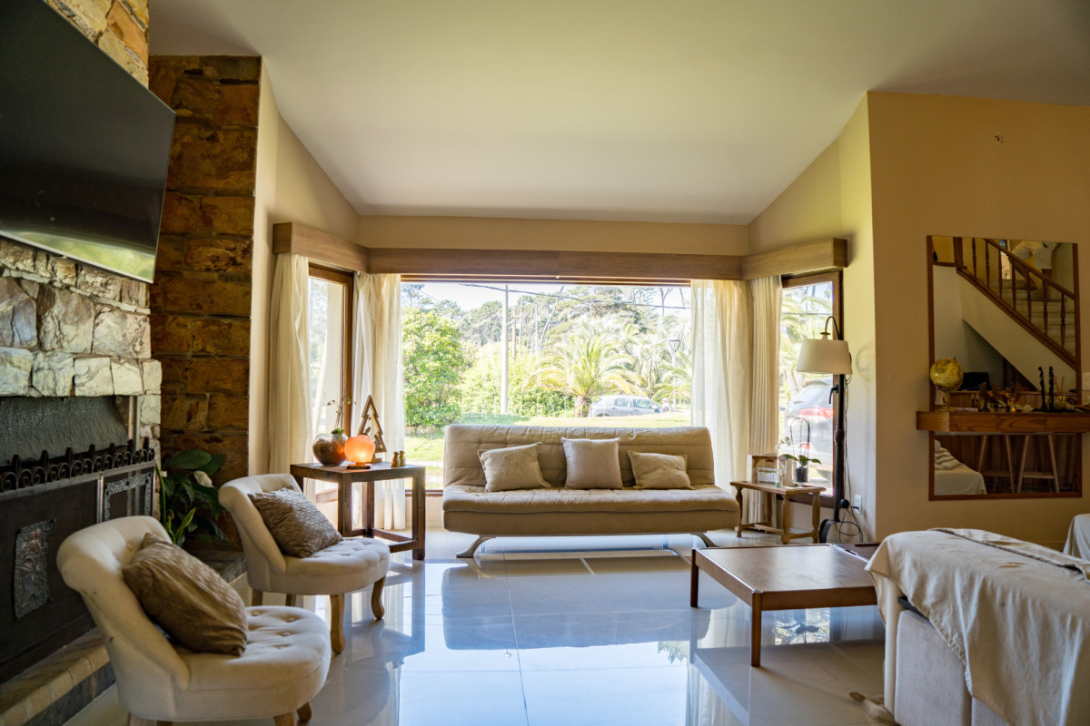 Casa ID.5035 - Alquiler temporal Casa San Rafael Punta del Este, 8 suites, 200 mts del mar! 