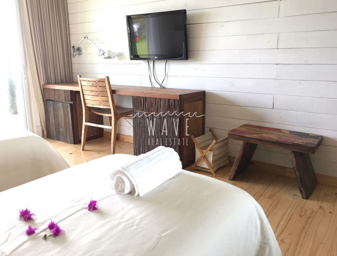 Casa ID.4581 - Alquiler de Verano, La Juanita, casa sobre laguna José Ignacio, cerca de la playa, 3 dormitorios. 