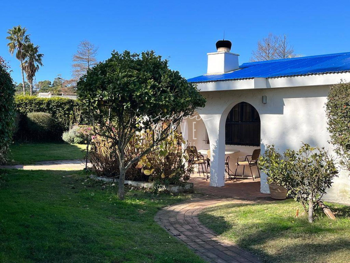 Casa ID.4236 - VENTA- CASA 4 dormitorios- La Barra-