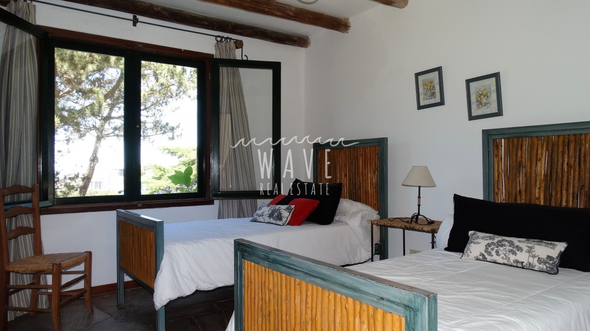 Casa ID.887 - Alquiler Temporal de Verano, Casa con 3 dormitorios en El Chorro, frente a la Playa