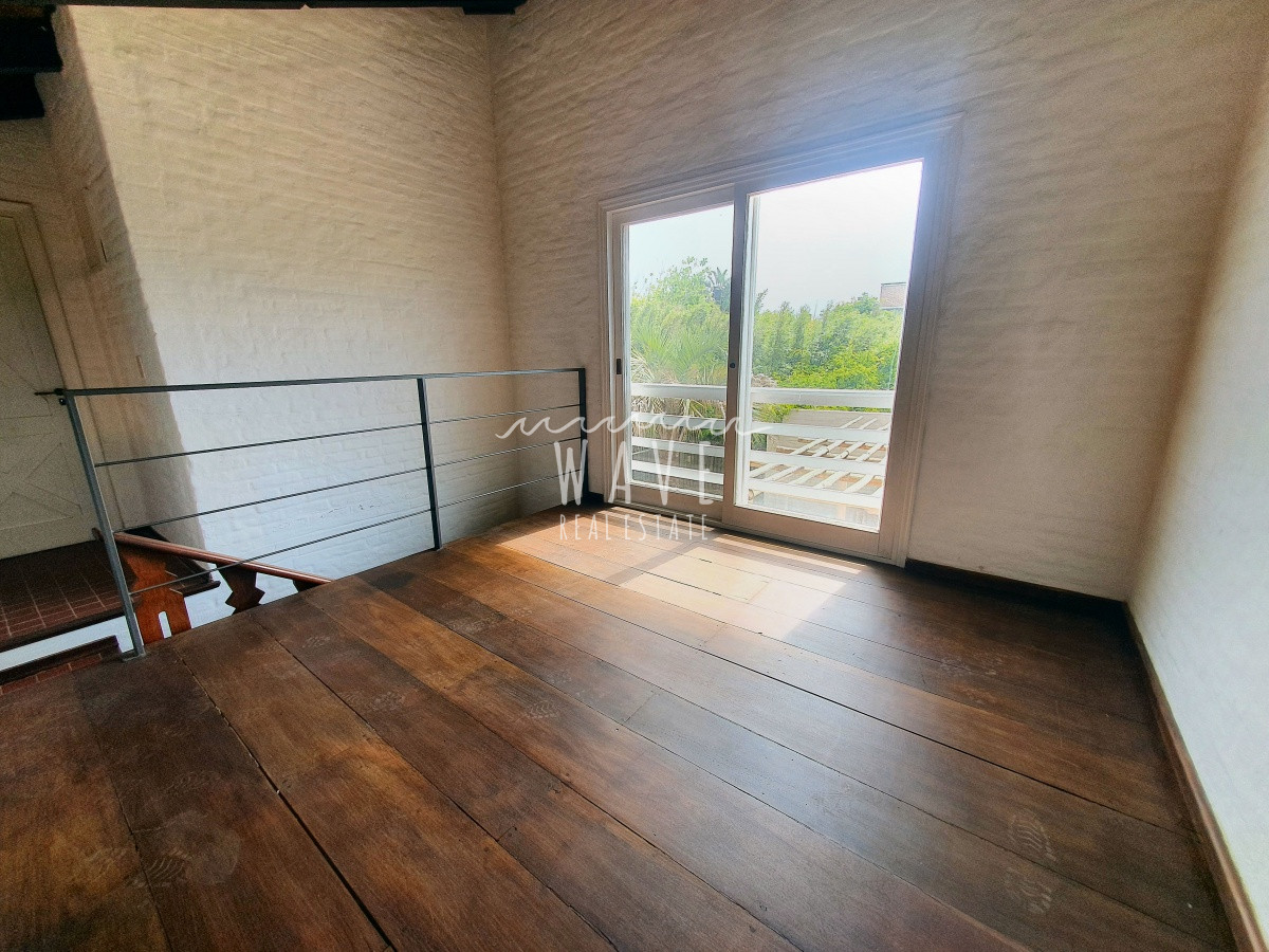Casa ID.1391 - VENTA Y ALQUILER DE CASA DE 3 DORMITORIOS, 2 SUITES Y 3 BAÑOS EN LA BARRA