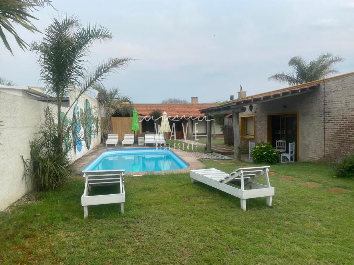 Casa ID.1514 - Manantiales, muy cerca de la playa y a pasos del centro comercial.
