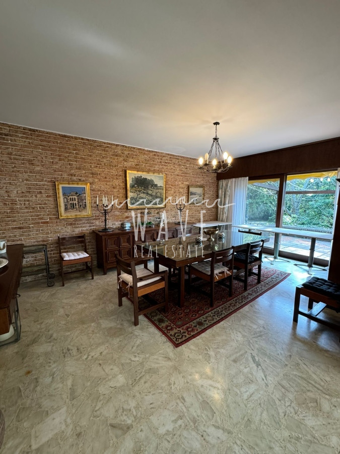 Casa ID.4421 - Venta espectacular Casa de 4 dormitorios en Mansa, Punta del este 