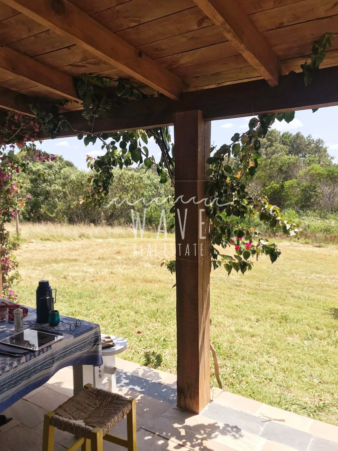 Casa ID.903 - Venta de Casa de 3 dormitorios en Manantiales, Punta del Este.