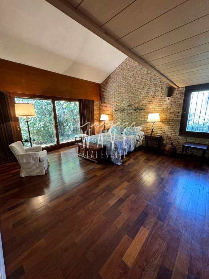 Casa ID.4421 - Venta espectacular Casa de 4 dormitorios en Mansa, Punta del este 