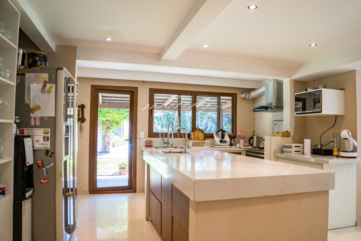 Casa ID.5035 - Alquiler temporal Casa San Rafael Punta del Este, 8 suites, 200 mts del mar! 