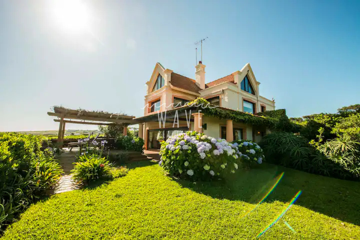 Casa ID.4625 - Casa de Lujo frente al Mar. 