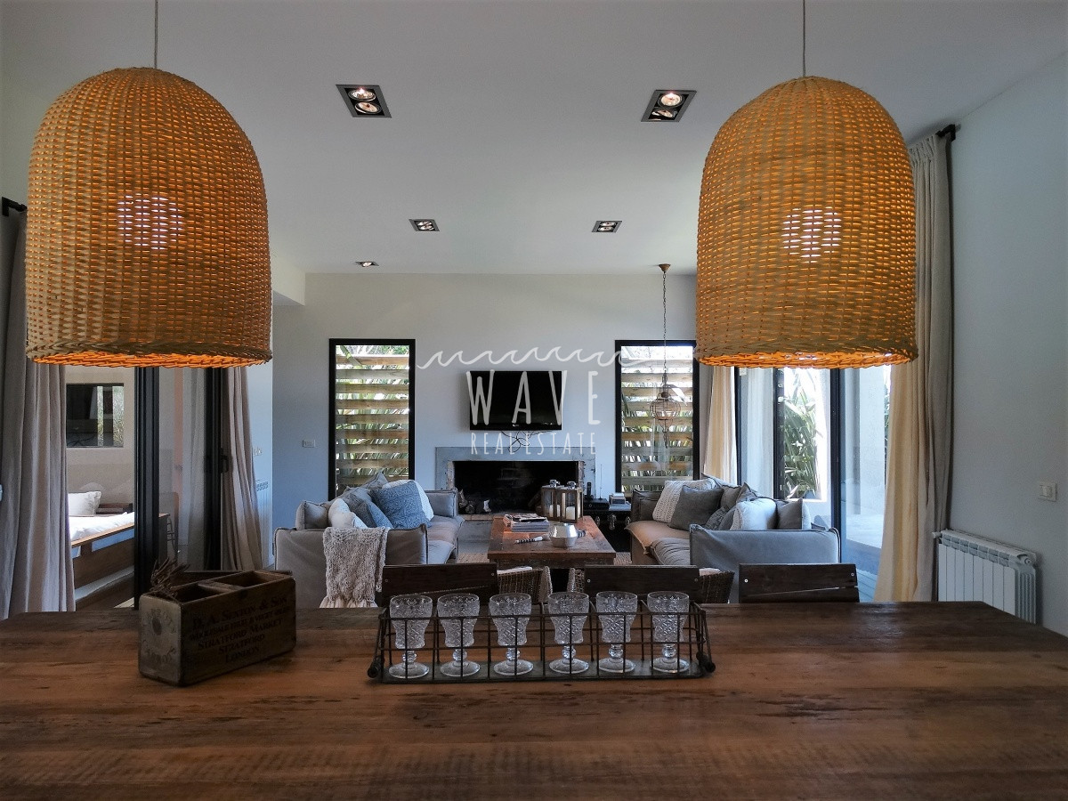 Casa ID.872 - CONFORTABLE CASA EN BARRIO CON SEGURIDAD A METROS DEL MAR. 