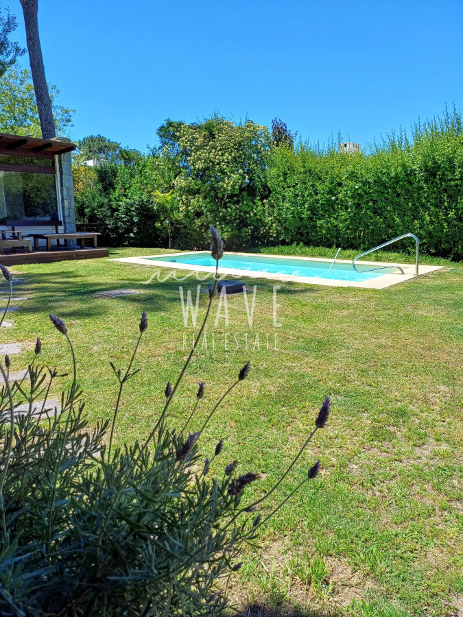 Casa ID.1085 - Alquiler temporal de Casa, con 3 dormitorios, en Montoya, La Barra