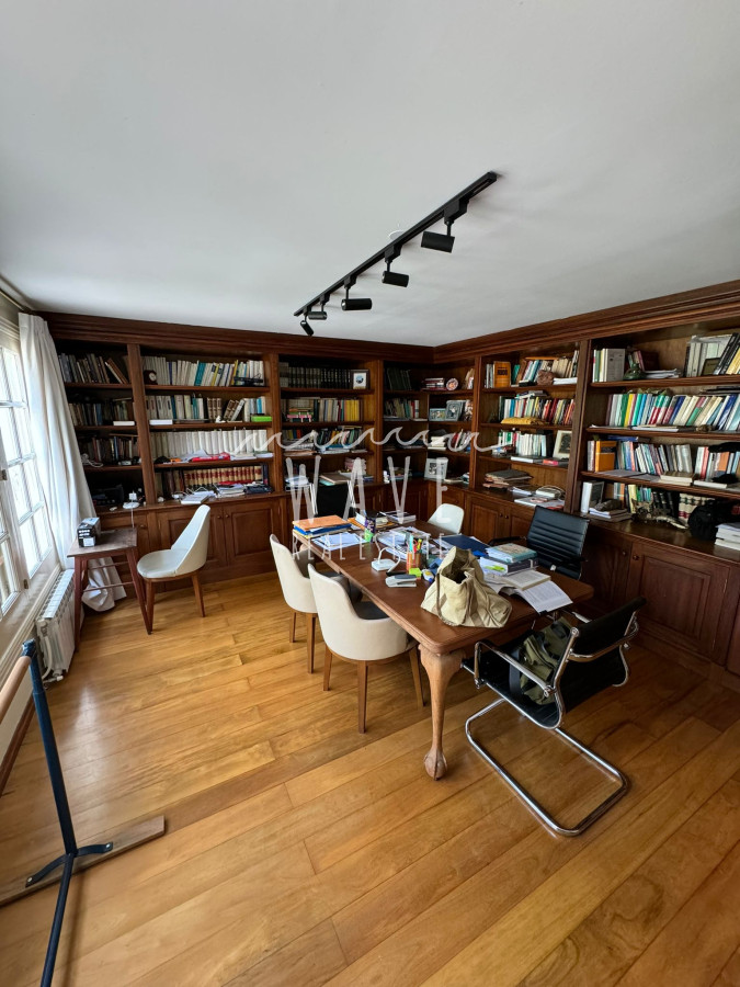 Casa ID.4484 - Brava, zona Torre del Agua, casa de 5 dormitorios y casa de huéspedes, en alquiler de verano