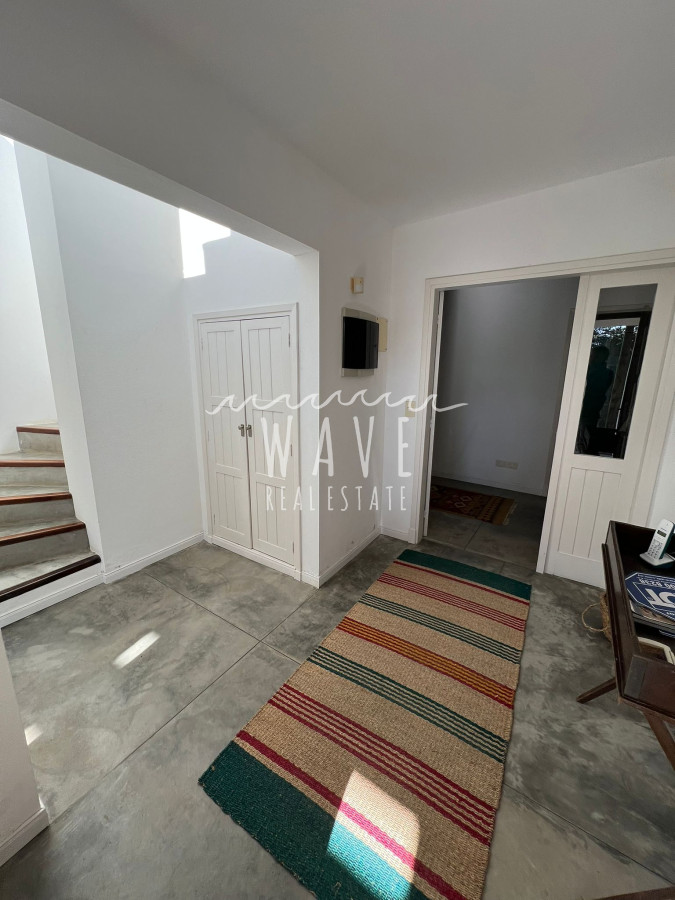 Casa ID.888 - El Chorro a metros del mar, 4 dormitorios, playroom, terrazas con vista, piscina.