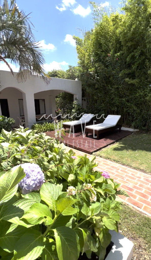 Casa ID.1040 - Alquiler Temporal La Barra, zona céntrica, a 1 cuadra Ruta 10, Ideal familias numerosas.