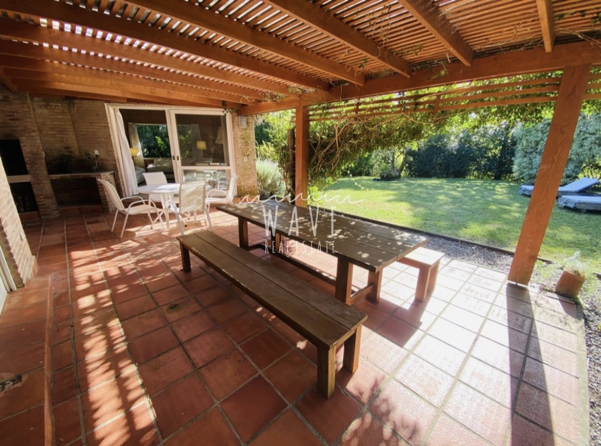 Casa ID.3955 - Venta Casa Barrio Privado, Punta del Este 