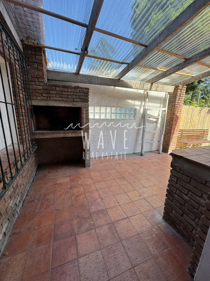 Casa ID.4809 - Maldonado, Casa en Alquiler Anual zona colegios. 2 dormitorios.