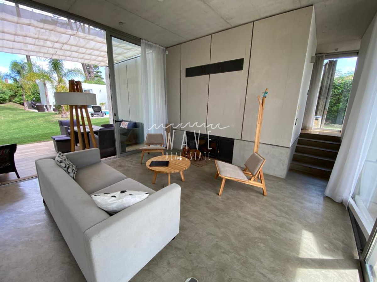 Casa ID.1433 - Casa Minimalista en Pinares Punta del Este con piscina