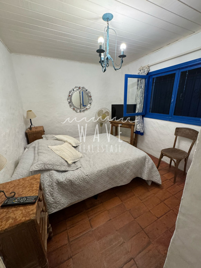 Casa ID.4822 - Venta de casa sobre Ruta 10, La Barra, con 3 dormitorios y 1000 metros de terreno