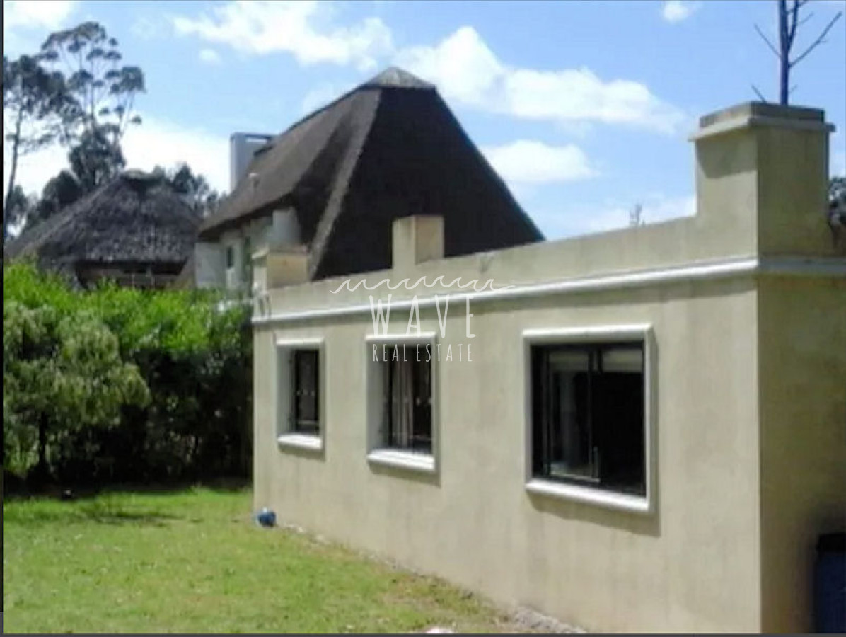 Casa ID.1691 - Venta de casa de 3 dormitorios y 2 baños en Pinares, Punta del Este.