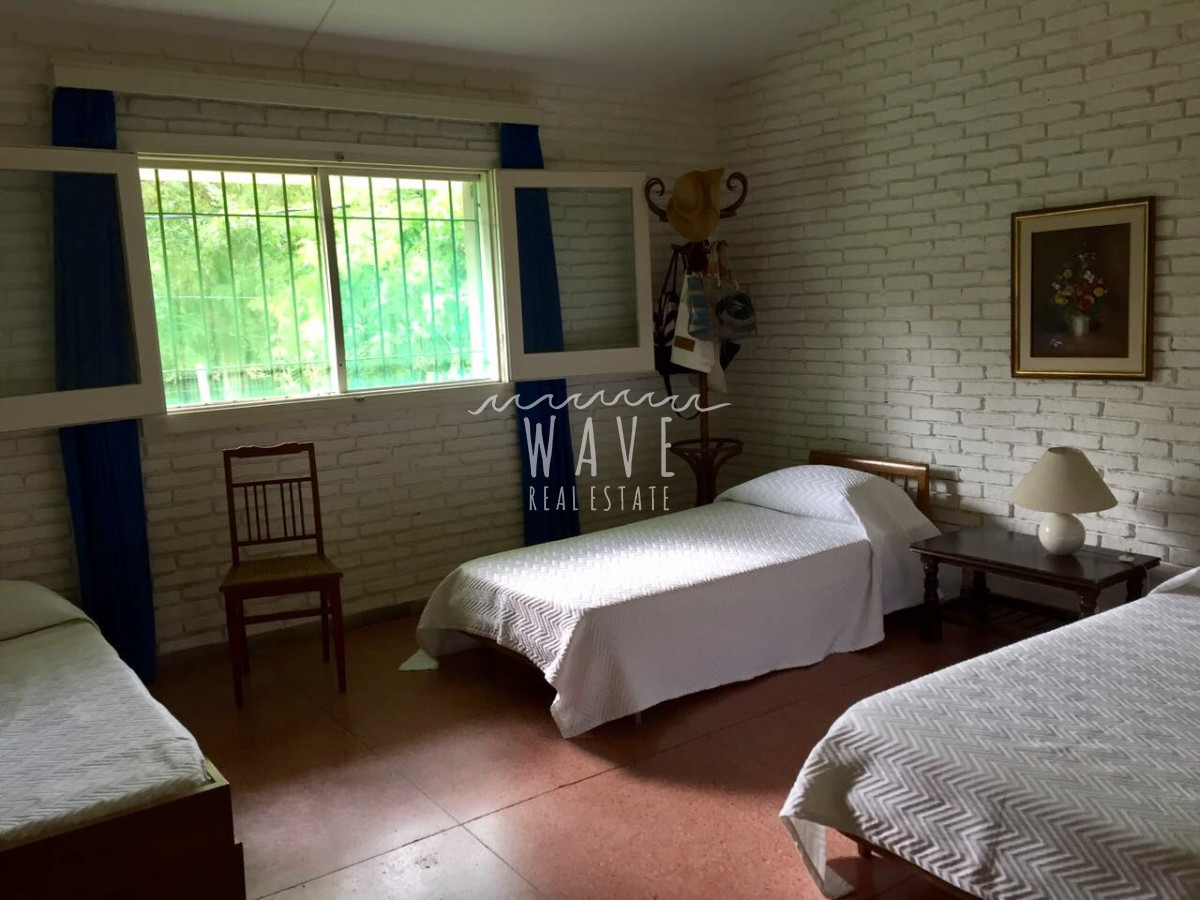 Casa ID.15 - Venta Casa 4 Dormitorios 3 Baños en Golf - Punta del Este