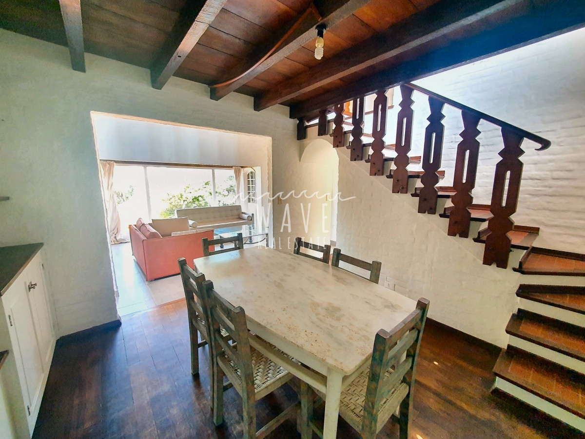 Casa ID.1391 - VENTA Y ALQUILER DE CASA DE 3 DORMITORIOS, 2 SUITES Y 3 BAÑOS EN LA BARRA