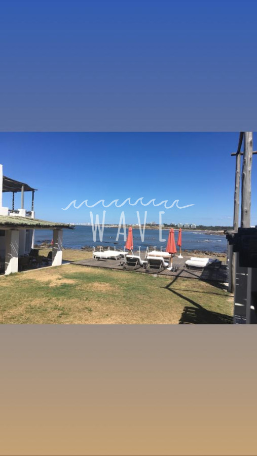 Casa ID.4875 - Alquiler de Casa con 7 dormitorios en La Barra, ubicada frente al mar