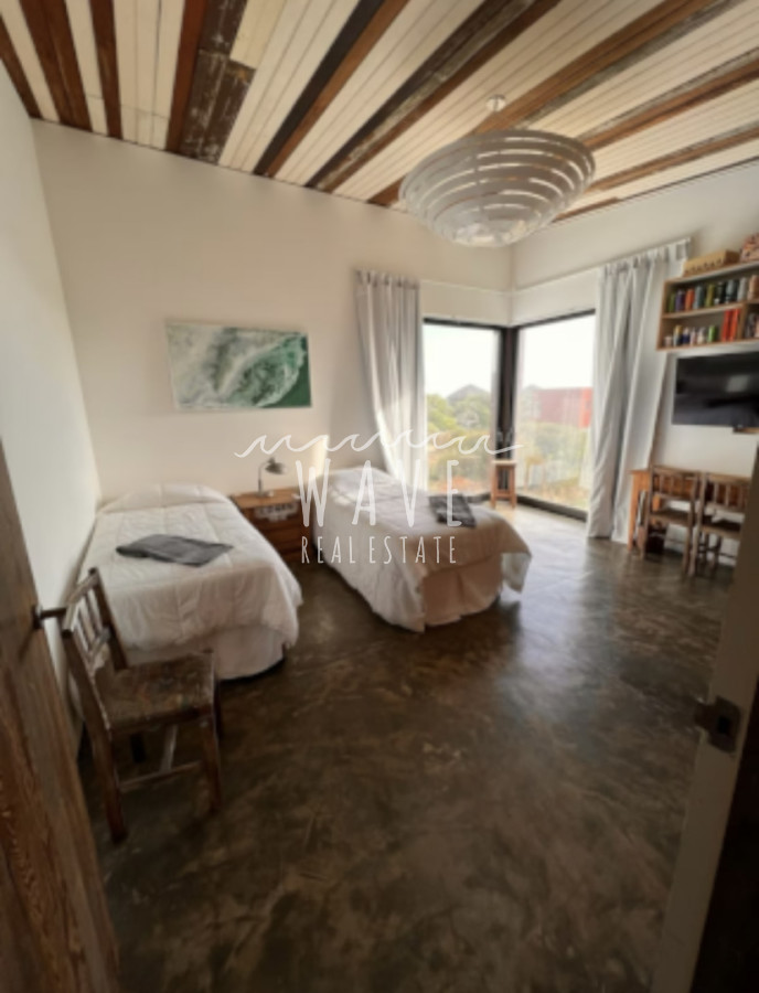 Casa ID.5210 - Venta de casa de 5 dormitorios en Punta Piedras, Manantiales