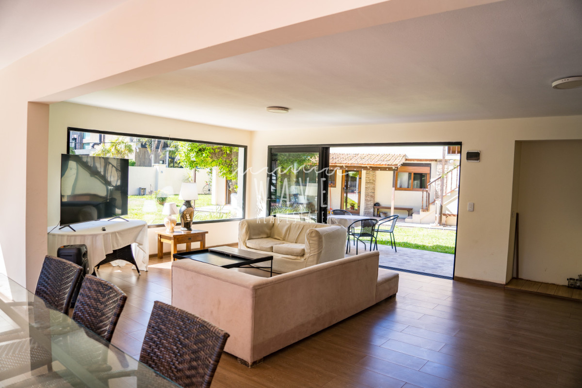 Casa ID.5035 - Alquiler temporal Casa San Rafael Punta del Este, 8 suites, 200 mts del mar! 