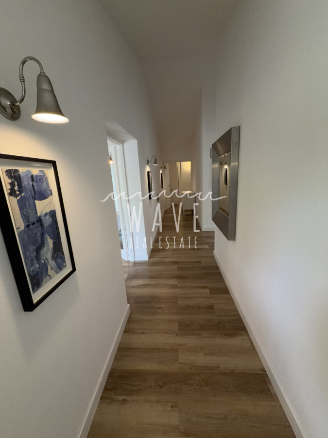 Casa ID.5473 - Venta de casa de 5 dormitorios en El Golf, Punta del Este