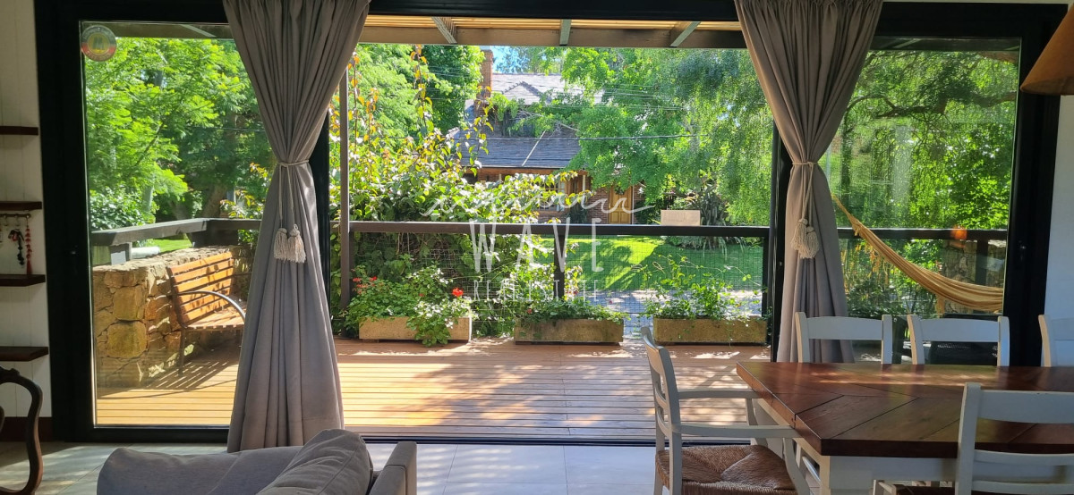 Casa ID.4320 - San Rafael, 3 dormitorios, dep. servicio, piscina cercada, gge.