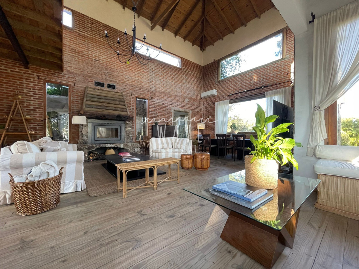 Casa ID.4541 - Alquiler de Temporada, Casa en Barrio Marly, 3 dormitorios