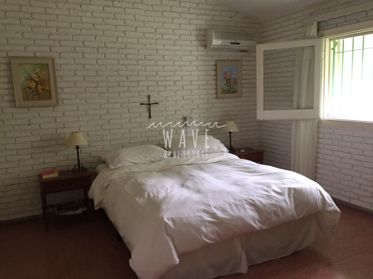 Casa ID.15 - Venta Casa 4 Dormitorios 3 Baños en Golf - Punta del Este