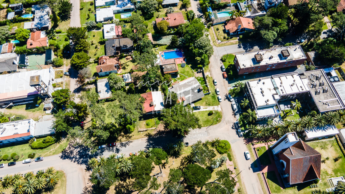 Casa ID.5035 - Alquiler temporal Casa San Rafael Punta del Este, 8 suites, 200 mts del mar! 