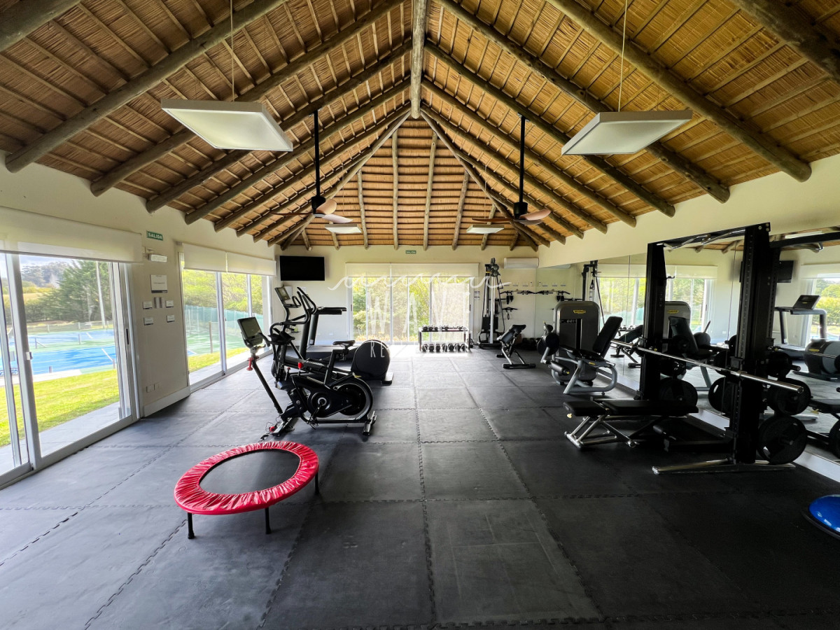 Casa ID.6136 -  Espectacular residencia de 6 suites en Laguna Estates | 5.000 m² de terreno y vista a Laguna Blanca
