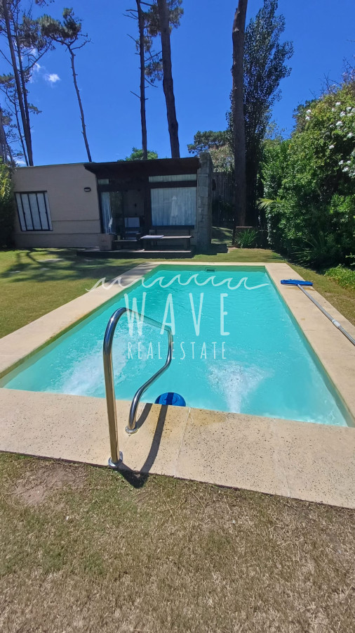 Casa ID.1085 - Alquiler temporal de Casa, con 3 dormitorios, en Montoya, La Barra