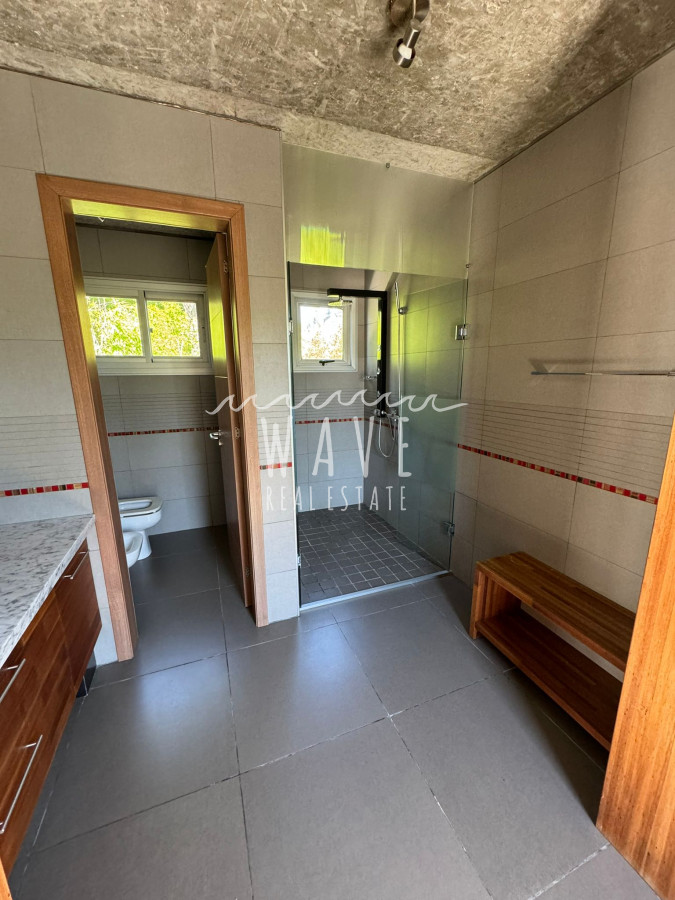 Casa ID.4659 - Venta Casa en Barrio privado, Punta del Este 
