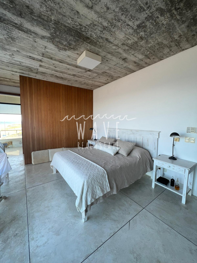 Casa ID.3946 - Casa en alquiler con 3 suites y casa de huespedes frente al mar, en El Chorro. 