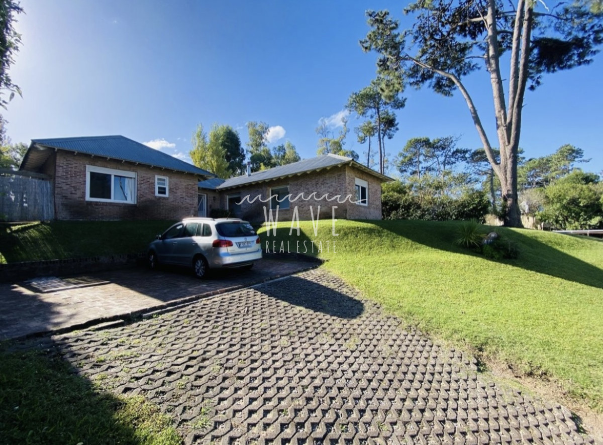 Casa ID.3955 - Venta Casa Barrio Privado, Punta del Este 