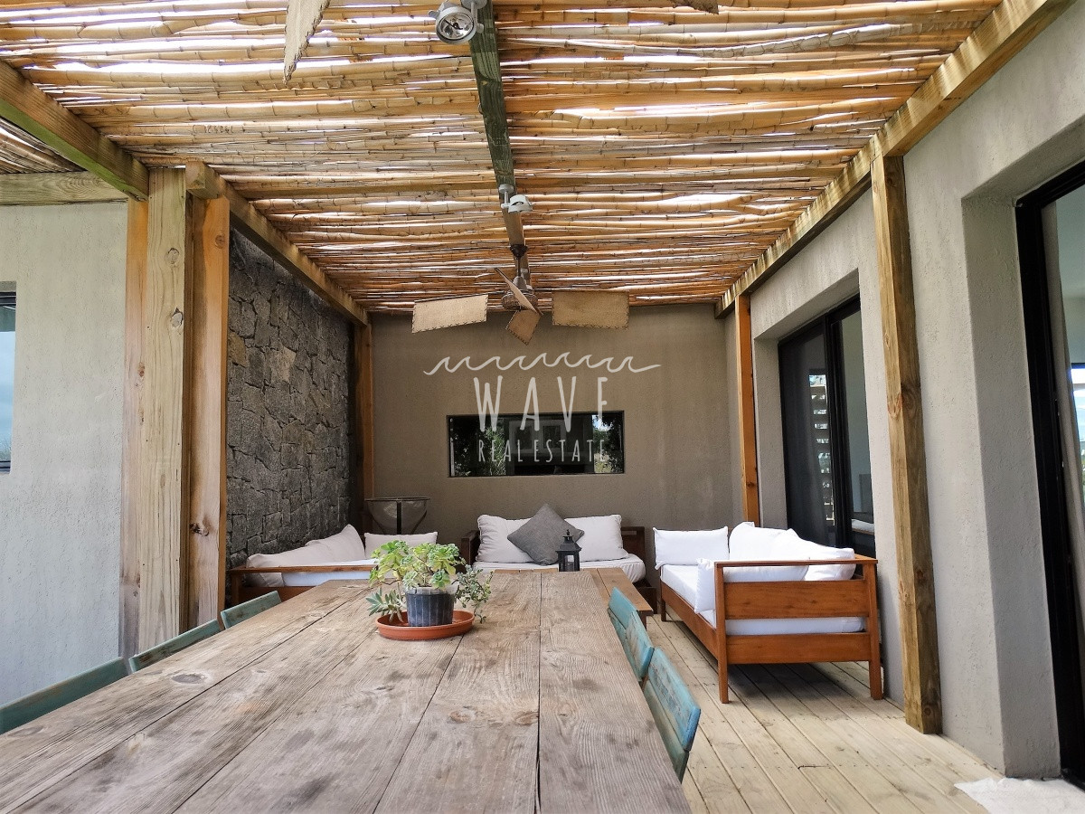 Casa ID.872 - CONFORTABLE CASA EN BARRIO CON SEGURIDAD A METROS DEL MAR. 