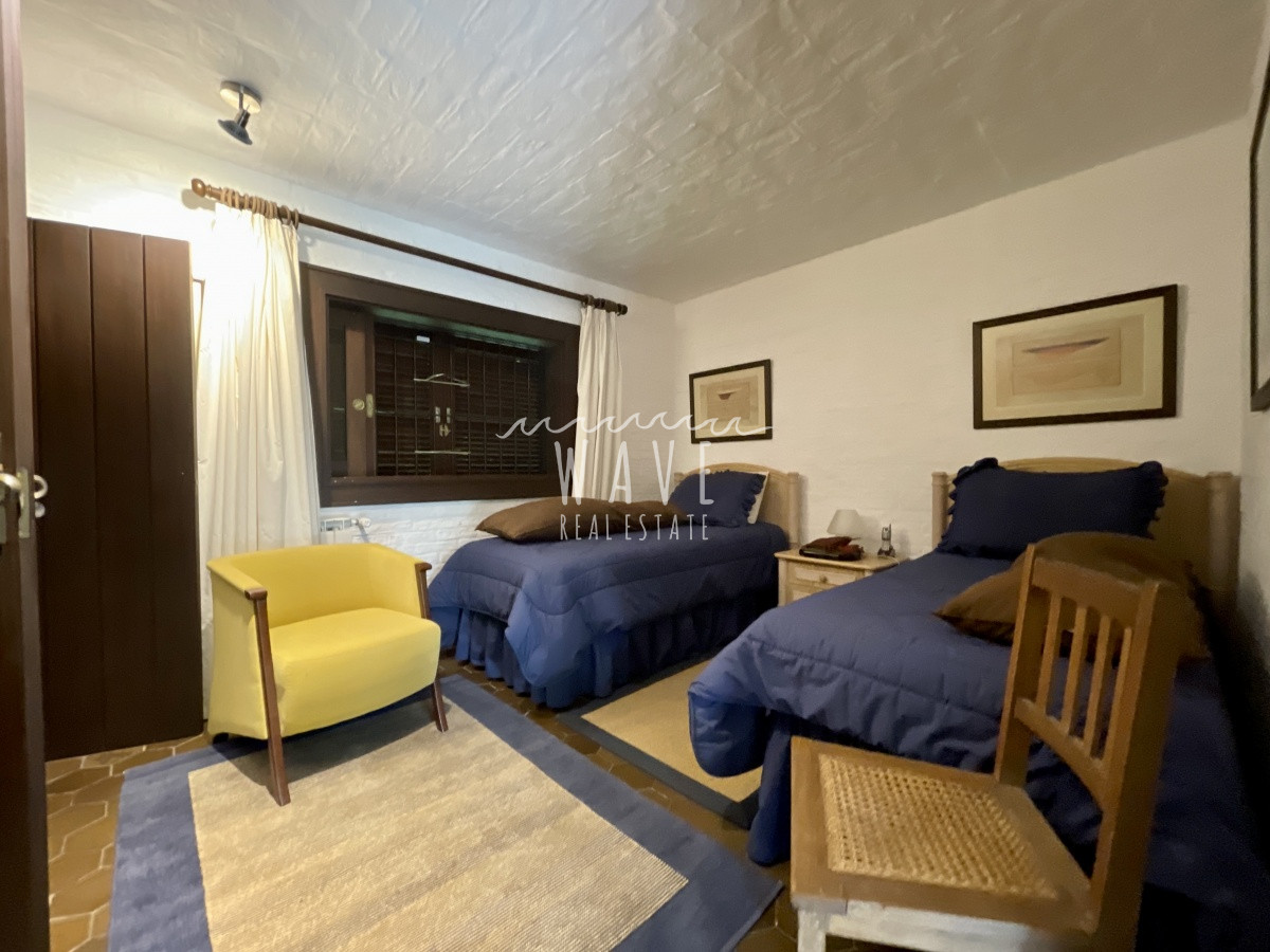 Casa ID.1562 - VENTA- MAGNIFICO CHALET EN ZONA GOLF- PUNTA DEL ESTE