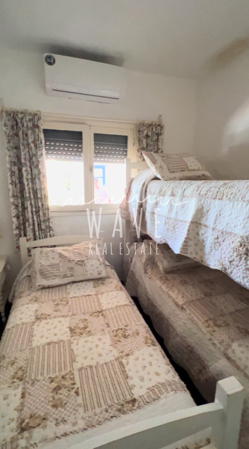 Casa ID.1040 - Alquiler Temporal La Barra, zona céntrica, a 1 cuadra Ruta 10, Ideal familias numerosas.