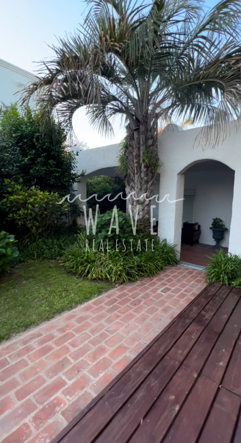 Casa ID.1040 - Alquiler Temporal La Barra, zona céntrica, a 1 cuadra Ruta 10, Ideal familias numerosas.