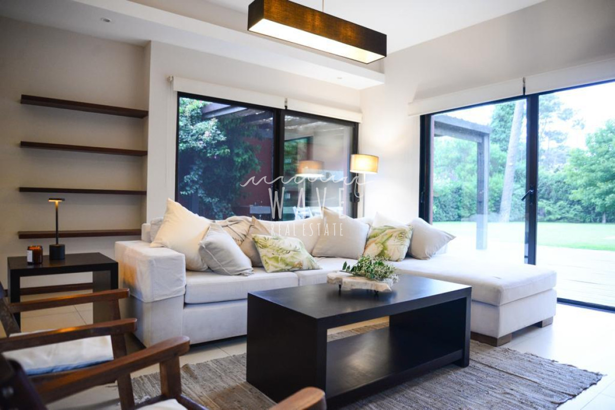 Casa ID.4034 - Espectacular casa en Alquiler, barrio privado,  Punta del Este, Barrio Privado La Arbolada 