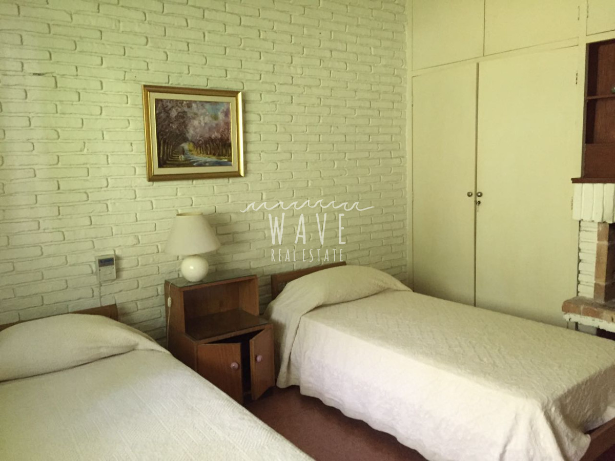 Casa ID.15 - Venta Casa 4 Dormitorios 3 Baños en Golf - Punta del Este