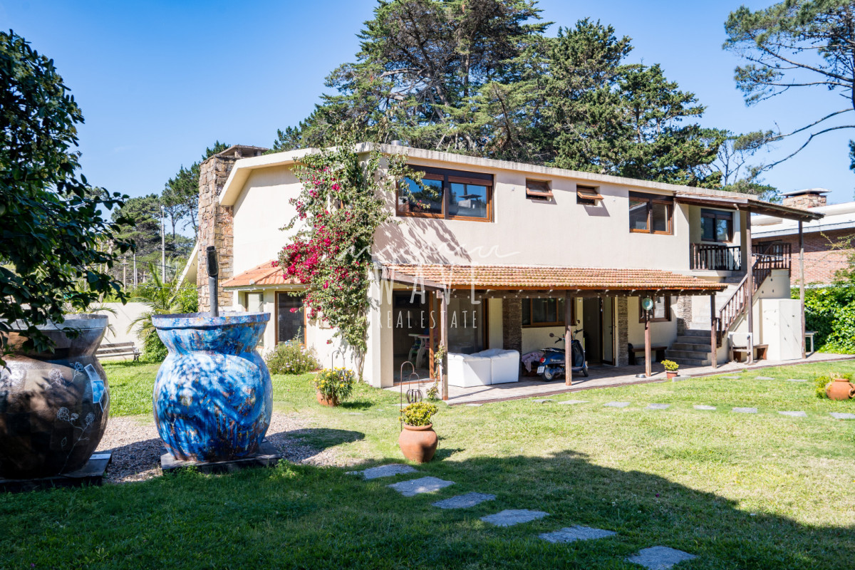 Casa ID.5035 - Alquiler temporal Casa San Rafael Punta del Este, 8 suites, 200 mts del mar! 