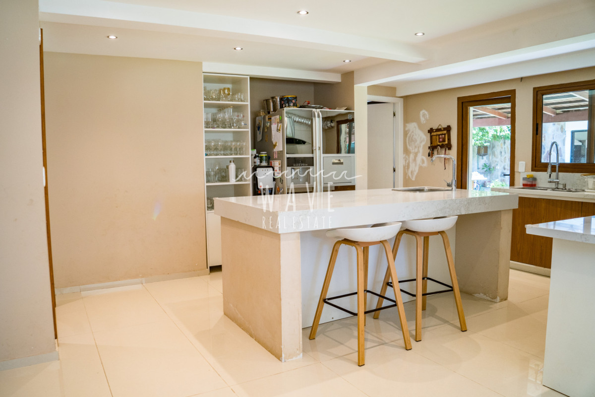 Casa ID.5035 - Alquiler temporal Casa San Rafael Punta del Este, 8 suites, 200 mts del mar! 