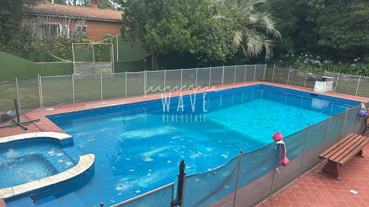 Casa ID.5035 - Alquiler temporal Casa San Rafael Punta del Este, 8 suites, 200 mts del mar! 