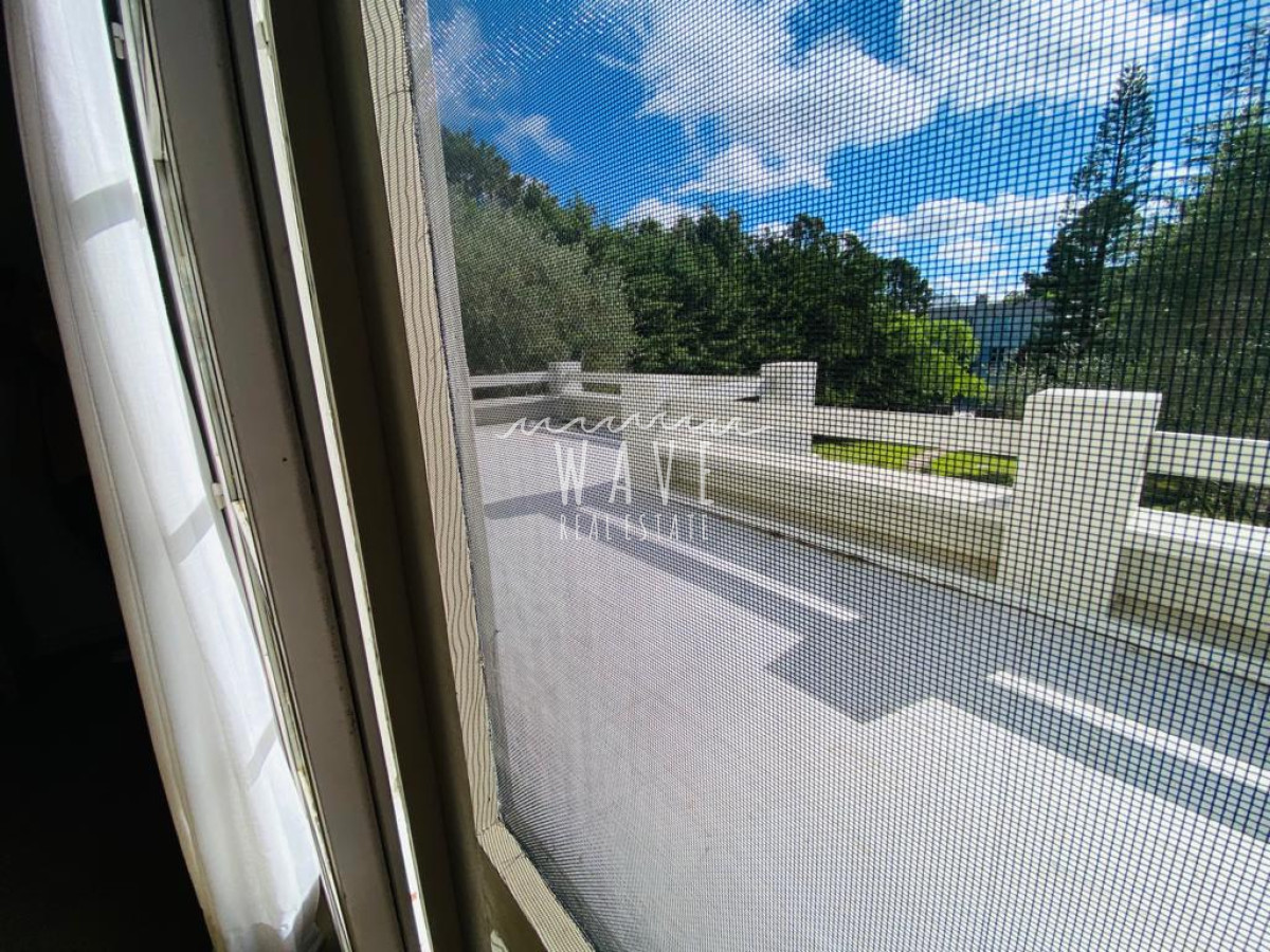 Casa ID.1688 - Venta de Espectacular Casa en Venta San Rafael casi Golf 3 suites más dependencia y piscina