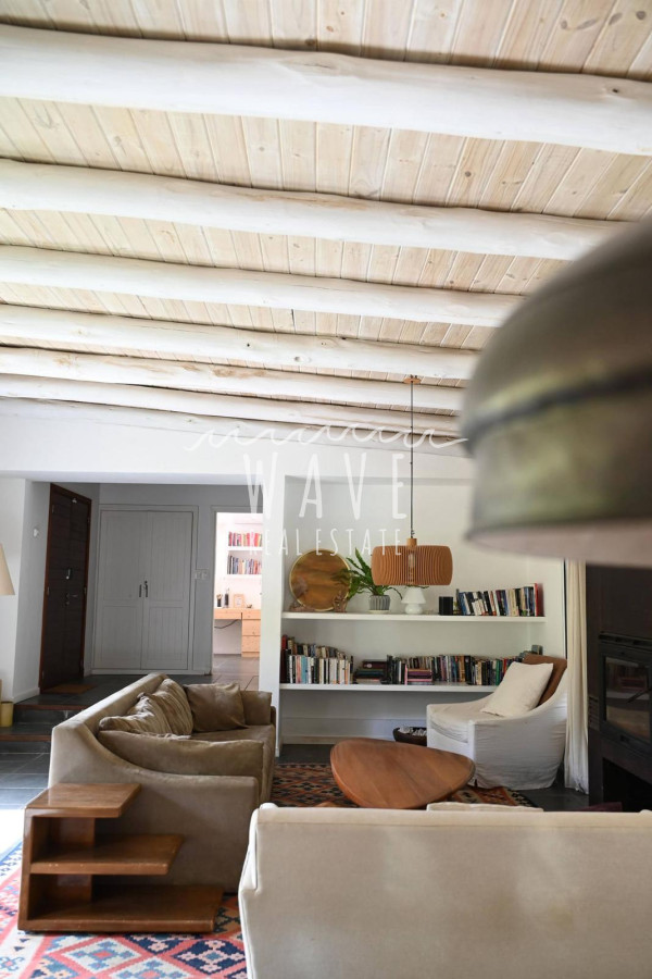 Casa ID.4664 - La Barra, a 5 minutos de todo, en entorno de chacras, 4 dormitorios, piscina, gran jardín.