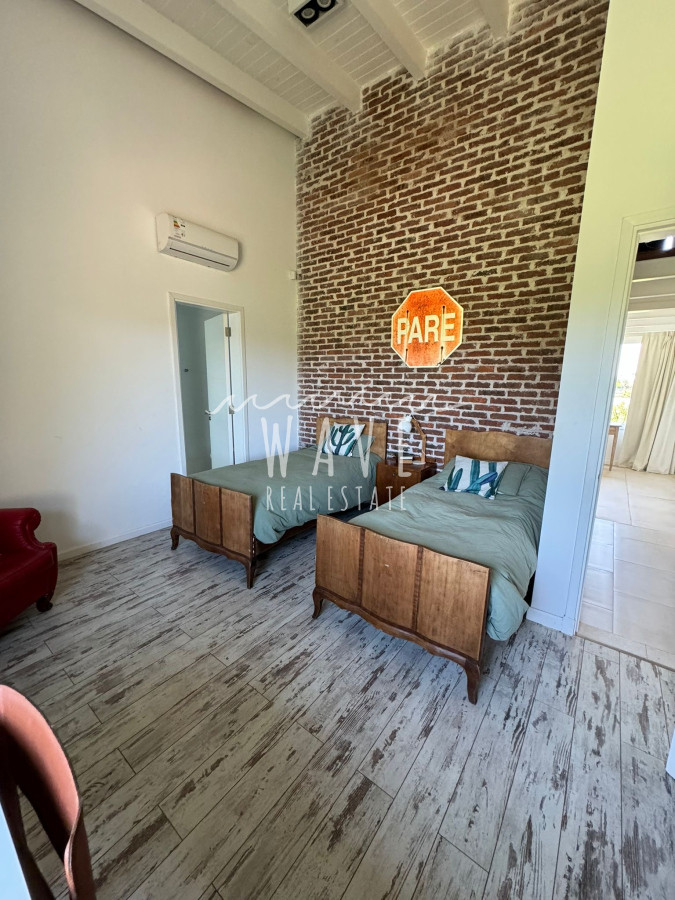 Casa ID.4563 - Alquiler de verano ,  espectacular casa de 5 dormitorios en barrio privado, Pueblo mio Manantiales 